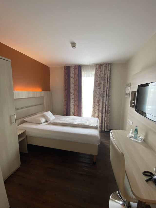 ホテル ローデルハイマー ホフ - アム ワッサートゥルム