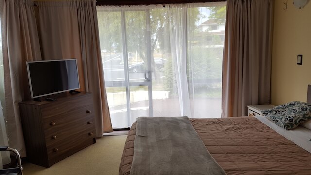 エース モーター ロッジ