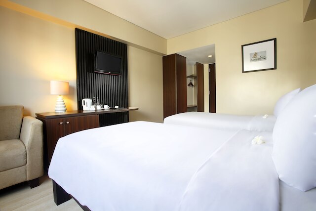 ホテル  サンティカ クタ バリ