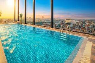 メイ デ ヴィル レイクサイド ホテル