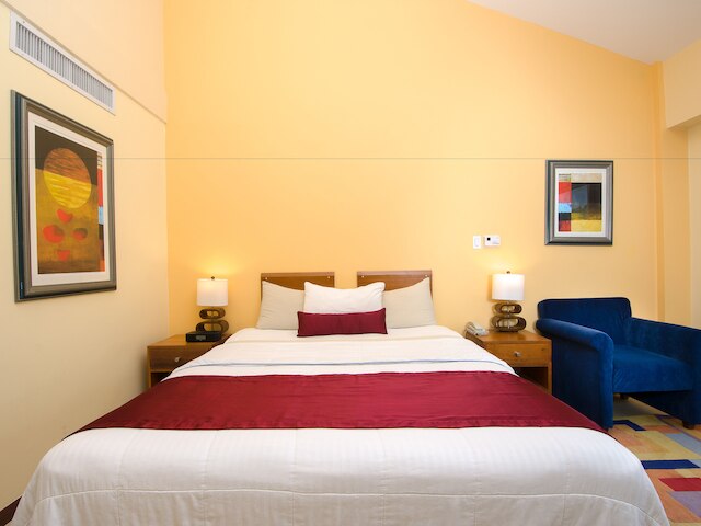 ロイヤル トラリカ ホテル