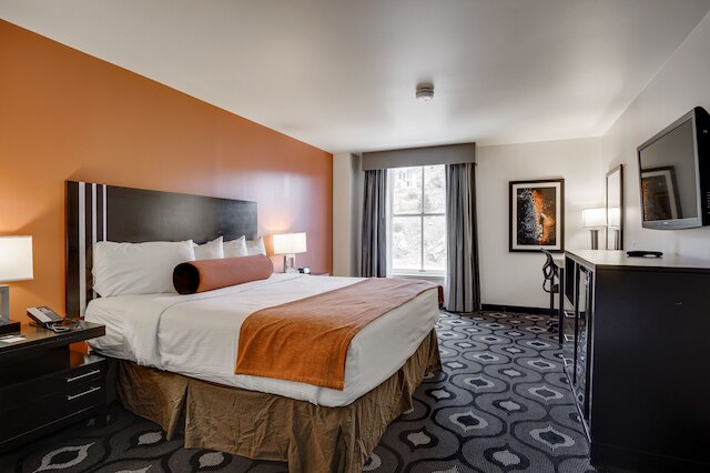 グランド Z カジノ  ホテル バイ レッド ライオン ホテルズ