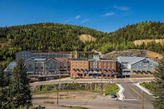 グランド Z カジノ  ホテル バイ レッド ライオン ホテルズ