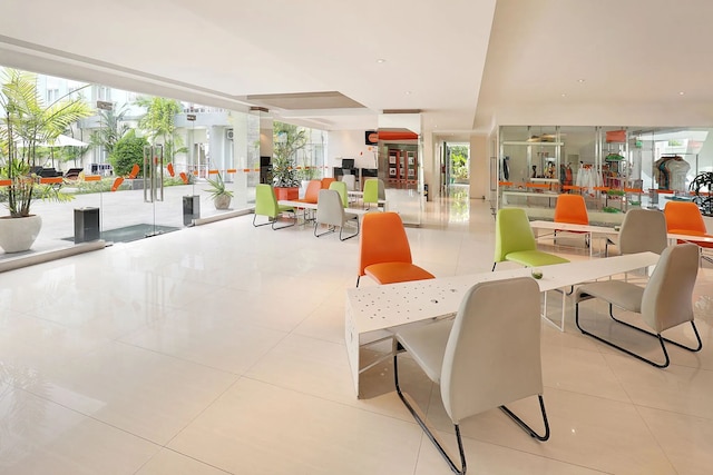 ハリス ホテル & レジデンス リバービュー クタ バリ