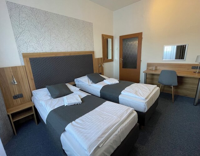 ホテル ボヘミアンズ