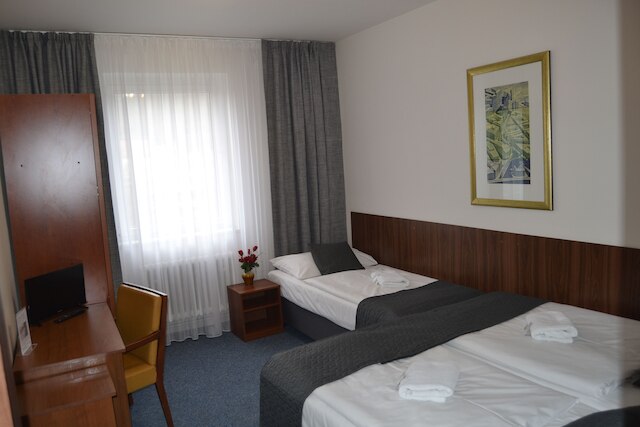 ホテル ボヘミアンズ