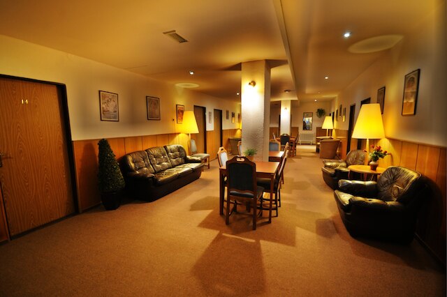 ホテル ボヘミアンズ