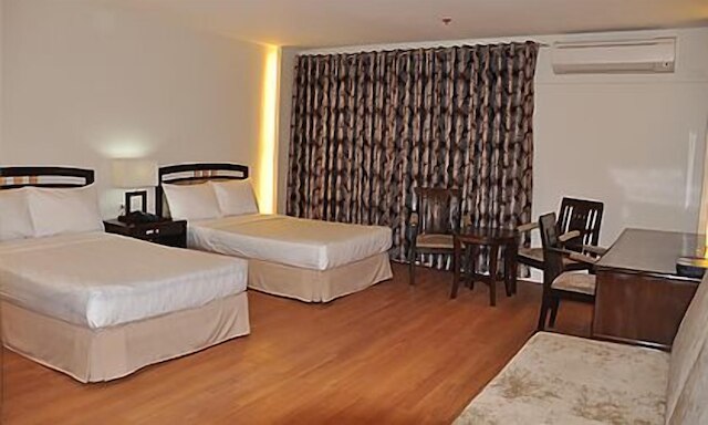 センチュリー プラザ ホテル