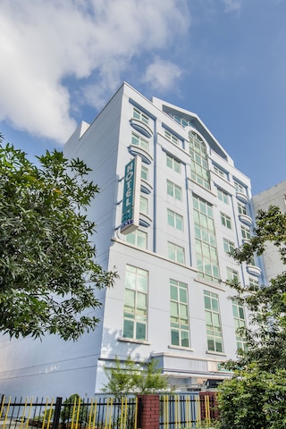 ホテル 81 ラッキー