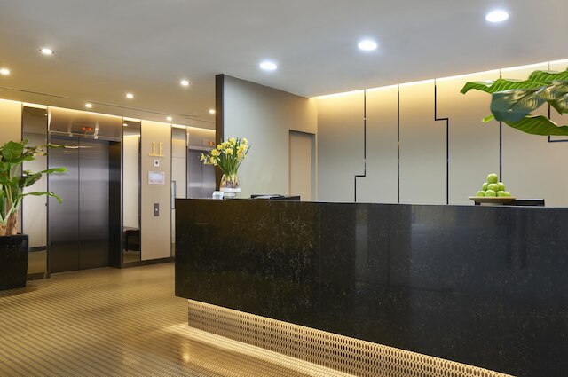 ホテル 81 ゴールド