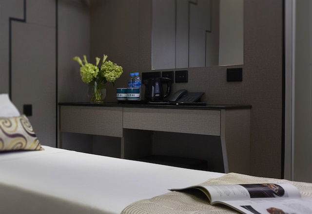 ホテル 81 ゴールド