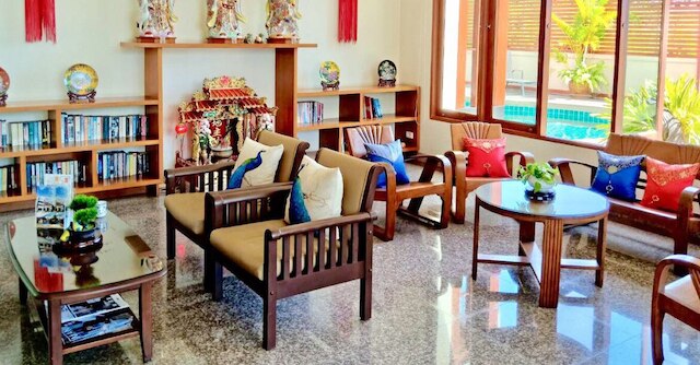 メイジョウ・プーケットホテル