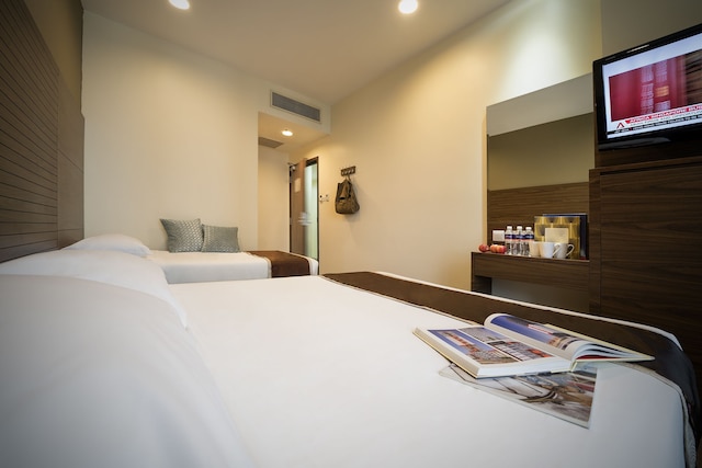 バリュー ホテル トムソン