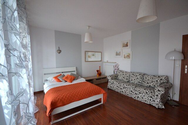 セナート ワルシャワ アパートメンツ