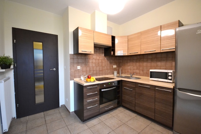 セナート ワルシャワ アパートメンツ