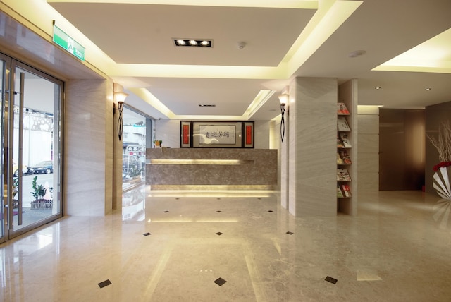 ザ メトロ ホテル (豪爵大飯店台北館)