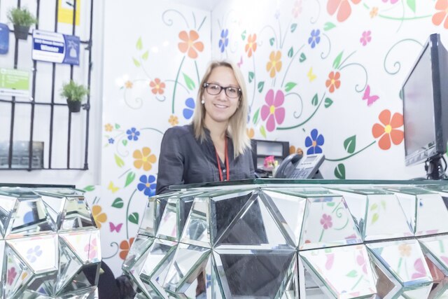 ホワイト ネスト