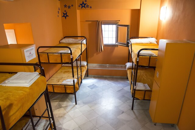 ホワイト ネスト