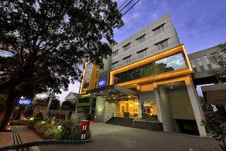 グランド セレラ セティアブディ ホテル バンドン