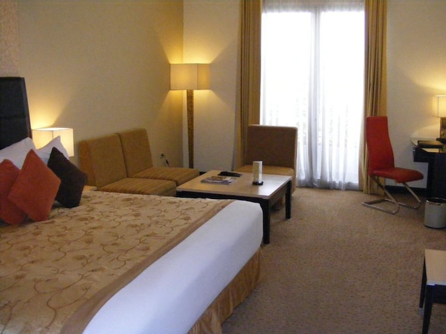 ゴールデン フラワー ホテル バンドン