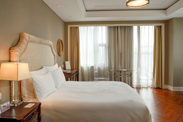 サンライズ オン ザ バンド (外灘浦華大酒店)