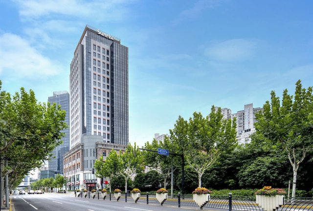 サンライズ オン ザ バンド (外灘浦華大酒店)