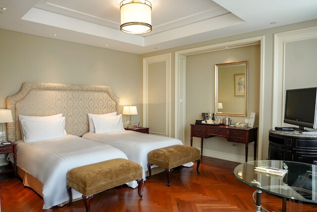 サンライズ オン ザ バンド (外灘浦華大酒店)