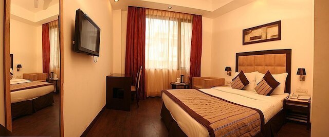 ホテル リバサ イン