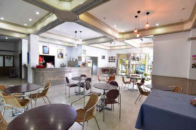 タムリン ホテル