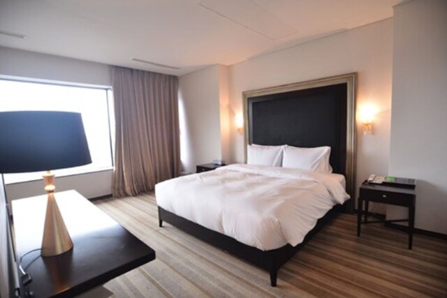 ホテル パイロス