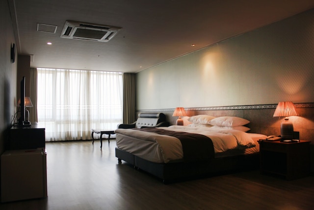 ホーマーズ ホテル