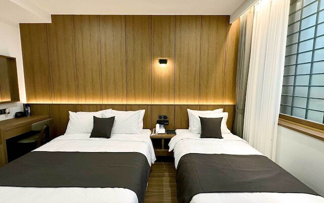 コモドア ホテル ポハン