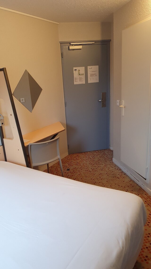 ウェルカモーテル コワニェール