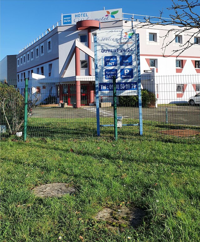 ウェルカモーテル コワニェール