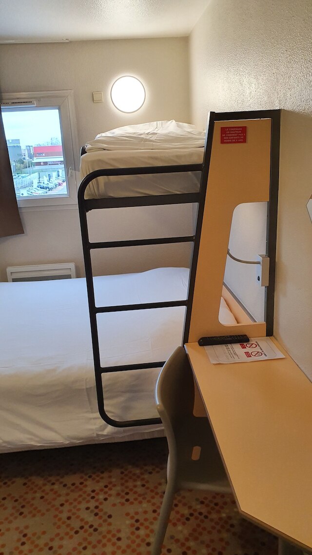 ウェルカモーテル コワニェール