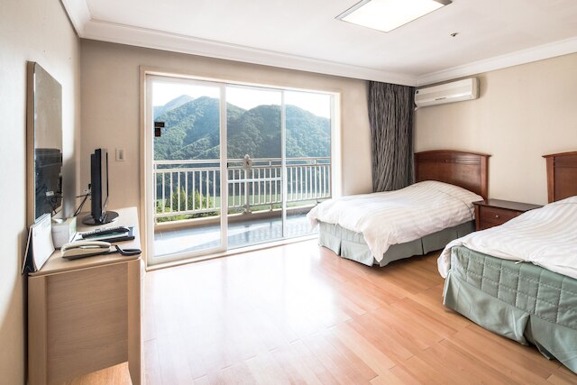 ソノ ベラ タニャン