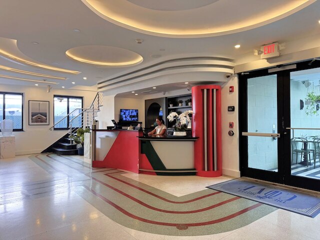 ザ コーブ バイ レンツィ