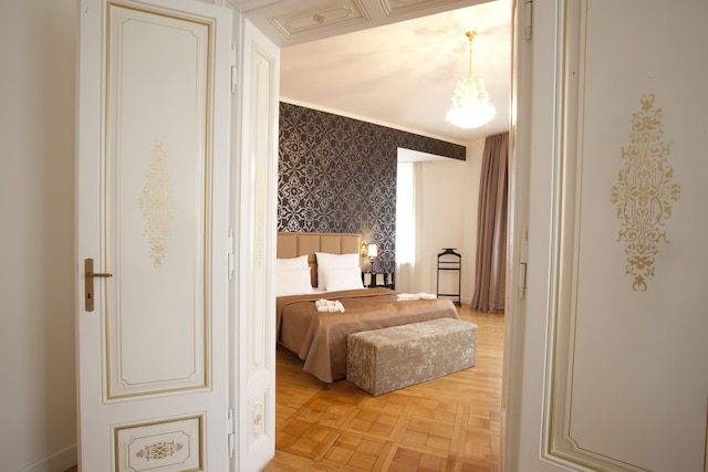 デミンカ パレス