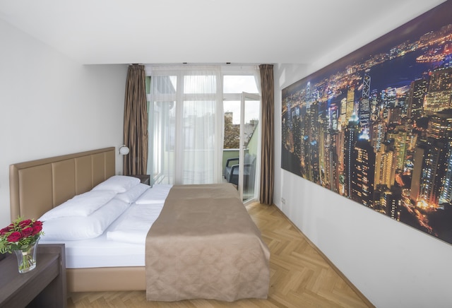 デミンカ パレス