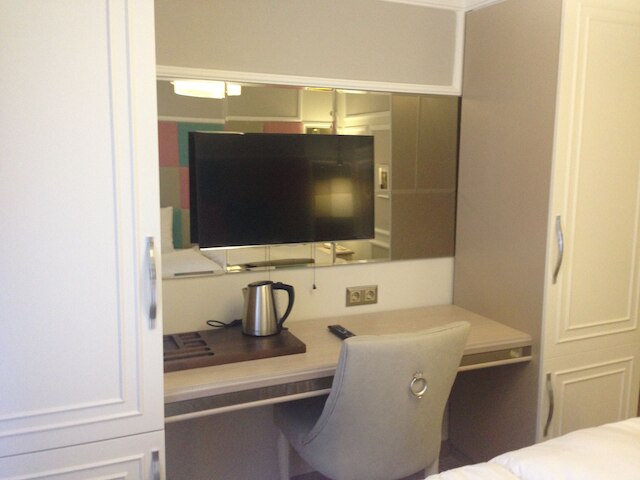 ザ コンスタンティン ホテル