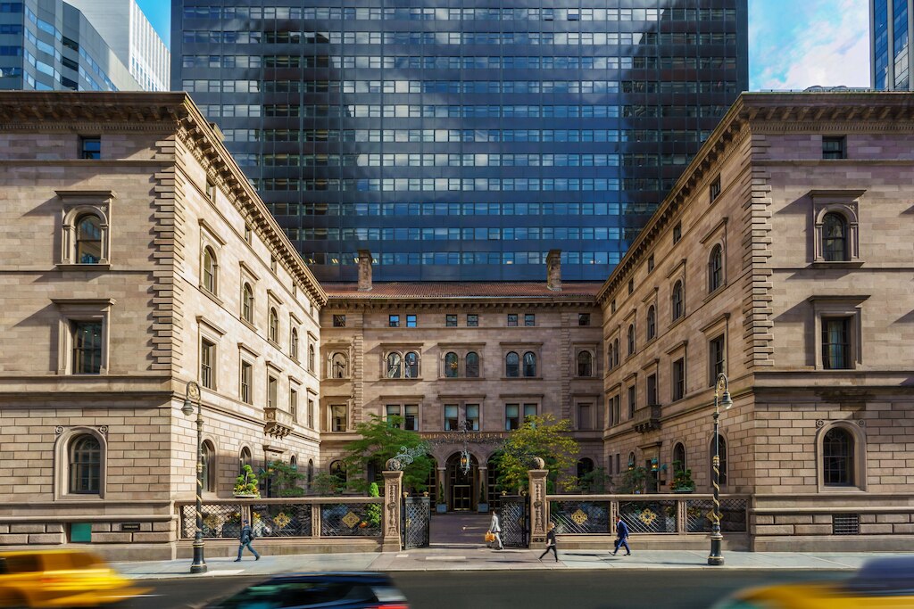 8.ザ タワーズ アット ロッテ ニューヨーク パレス