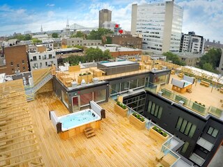 Mマントリオール - ホステル