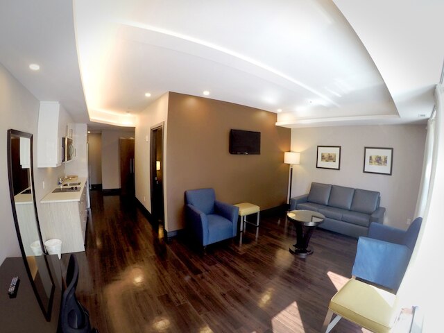 Mマントリオール - ホステル