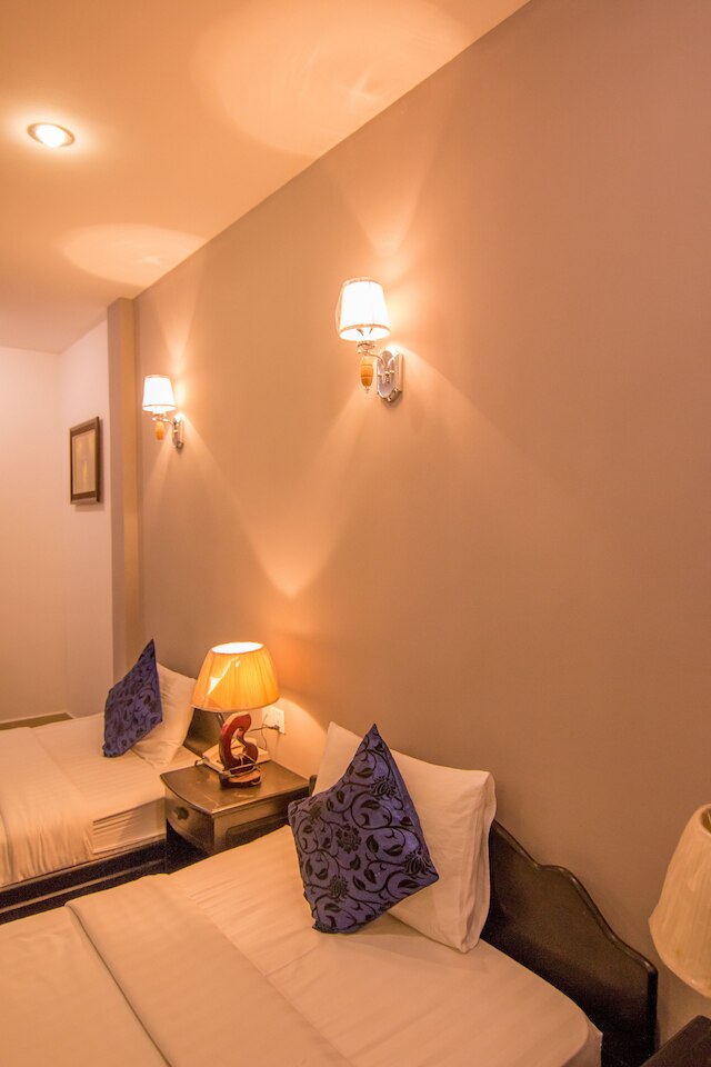 ダイアモンド パレス ホテル