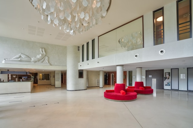 クラリオン パリ CDG エアポート