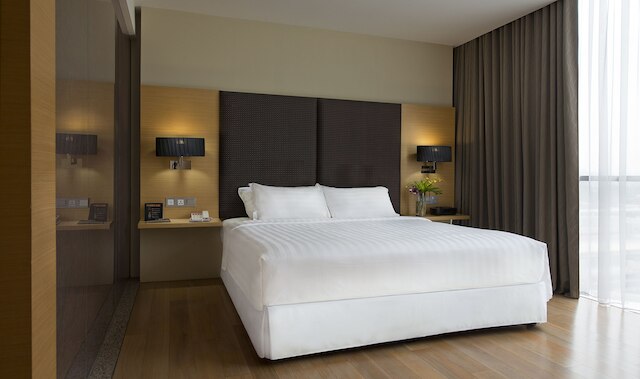 エンパイア ホテル スバン