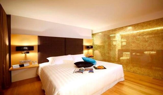 エンパイア ホテル スバン