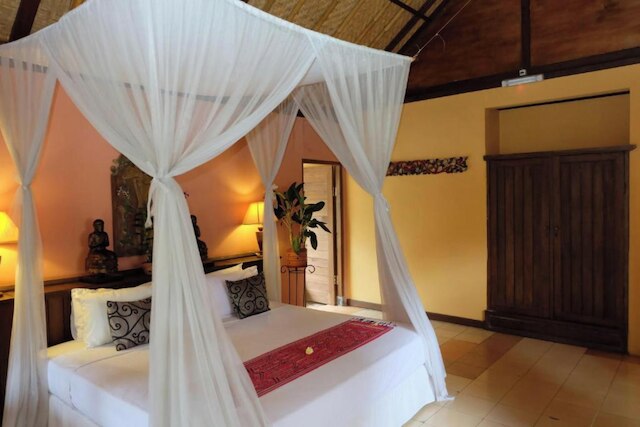 プリ タマン サリ ホテル