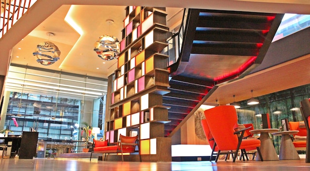 パーク プラザ バンコク ソイ 18