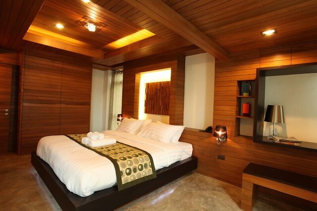 バーンヌエン アット アリー  5  ホテル